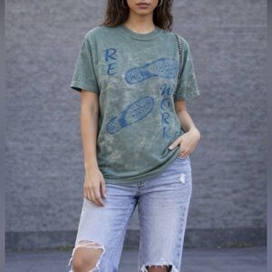 Custom Comfort Colors Reworked T-Shirt Garment Dyed Size Medium Green CTAS Print